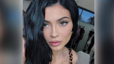 Kylie Jenner fue destronada del récord de Instagram.