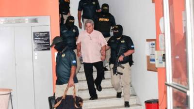 Polo Crivelli fue llevado a las oficinas de la Atic en San Pedro Sula; posteriormente será presentado ante los Tribunales Anticorrupción en Tegucigalpa.
