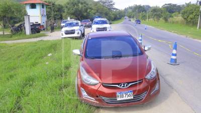EL vehículo quedó a orilla de la carretera con dirección a Ticamaya.