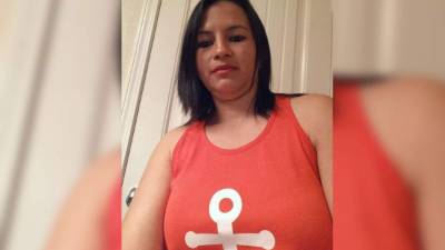 Gloria Romero está presa en EUA luego de que su sobrina dijera que “la vendió”. Familia y amigos de Gloria dicen que eso es mentira.