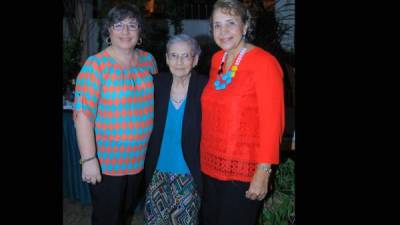 Yesille Sheran, Josefa Fiallos y Rosa Arzú.