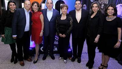 Melissa Handal, Roger y Diana Larach con Jorge, Lily, Mario y Leyla Faraj y Sandra Panayotti.