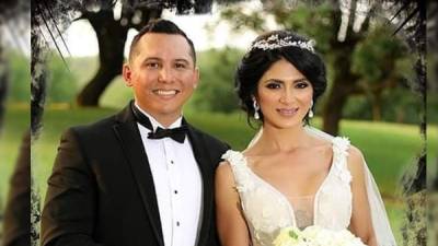 Edwin Luna y Kimberly Flores se casaron tras dos años de relación.