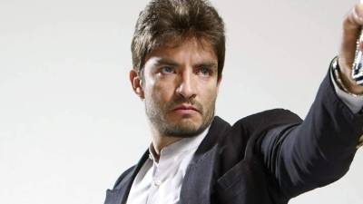 El actor Juan Carlos Olivas falleció este viernes 27 de abril a los 34 años por un cáncer.// Foto Netflix.