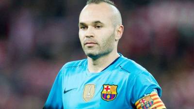 Una entrevista a Andrés Iniesta acabó en un accidente, varias personas resultaron heridas.