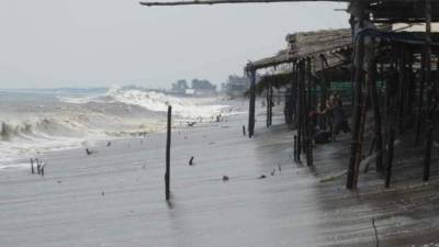 Copeco exhortó a la población hondureña a extremar precauciones ante el impacto que se podría registrar.