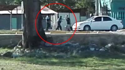 El clip de 48 segundos circuló en redes sociales luego de que se diera a conocer la noticia del asesinato de cuatro jóvenes en La Ceiba.