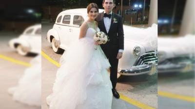 Sonia Bueso y José Alfredo Hernández disfrutan de su luna de miel en Europa.