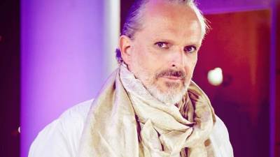 Bosé fue el primer artista en recibir el premio 'Icono del Festival'.// Foto Instagram Miguel Bosé.