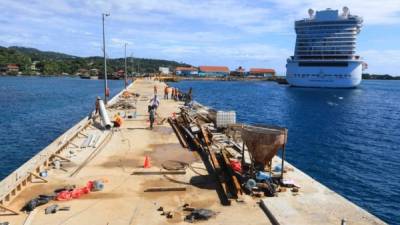Ampliación del puerto convertirá a Roatán en uno de los 10 primeros destinos turísticos de cruceros en el mundo.