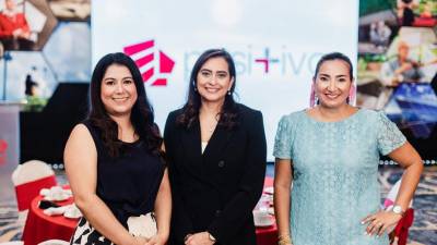 Amy Bardales, BAC Honduras; Valeria Ríos, Vicepresidente de Mercado y Comunicación BAC Honduras; y Mónica Arita, BAC Honduras.