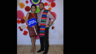 Victoria Elizabeth Aude Faraj y Wissam Gatthás Ajjouri estan felices por las recepciones prenupciales que recibieron en San Pedro Sula.