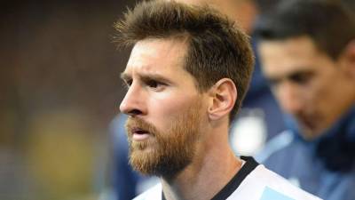 El artista AXE Colours plasmó al argentino en un colorido grafiti.