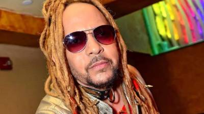 El cantante dominicano, Toño Rosario.