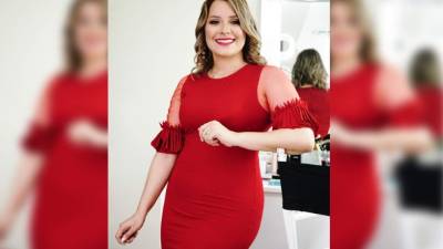 La guapa periodista informa sobre las noticias de deportes y farándula en el noticiero que se transmite de lunes a viernes por GOtv. Foto Yoseph Amaya