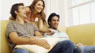 Mantén cerca a aquellos amigos que de verdad merecen dicho título y no a aquellos que van únicamente a donde calienta el sol.