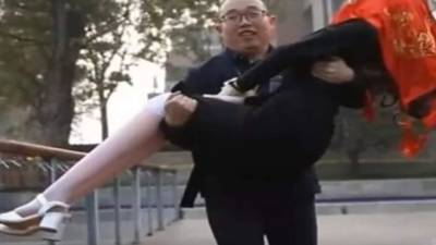 Zheng Jiajia creador de su propia esposa. Foto: captura video YouTube