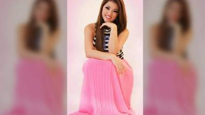 La también periodista Debbie Bertrand.