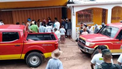 Cuatro personas mueren por intoxicación cuando limpiaban una cisterna.