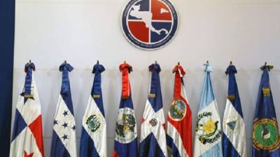 Habrá un pronunciamiento sobre la crisis hondureña, indicó a periodistas el secretario general del SICA, el expresidente guatemalteco Vinicio Cerezo.