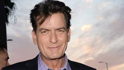 Charlie Sheen reveló en 2015 que está enfermo de sida.