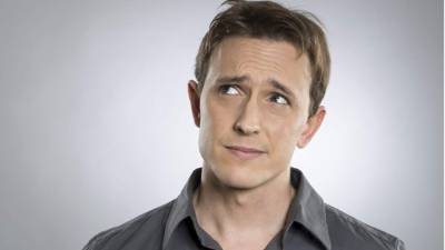 'Aprende a dejar el pasado en el pasado, a no esperar el futuro que no sabemos si llegará', le recomienda la Tía Remedios.