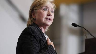 La candidata demócrata responde a las acusaciones del magnate.