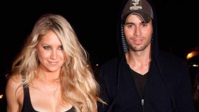 La tenista rusa Anna Kournikova y el cantante español Enrique Iglesias.