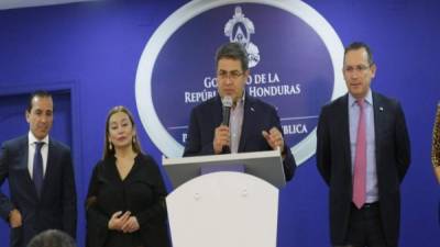 Momento en que el presidente Juan Orlando Hernández abordaba el tema del acuerdo entre el Gobierno de Honduras y el FMI.