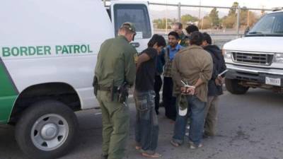 En la última semana han detenido a más de 300 personas, y una asociación responsable de algunos de los reencuentros de familias migrantes pide que se abra una investigación. Foto EFE