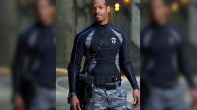 Wayans escribe, produce y actúa; él afirma que lo hace por la necesidad de interpretar. Su mayor fortaleza es la comedia, pero también quiere incursionar en dramas.