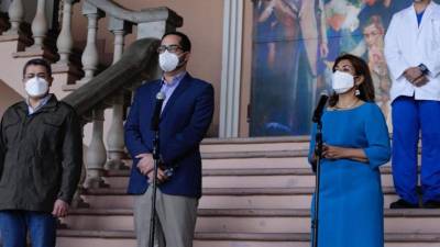 Comparecencia de prensa de representantes de Gobierno para abordar el tema de la vacunación.