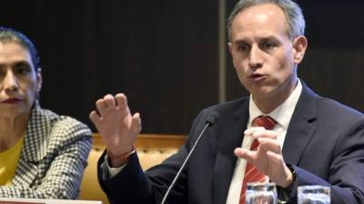 El subsecretario de Prevención y Promoción de la Salud, Hugo López-Gatell, habla el jueves durante una rueda de prensa en Ciudad de México.
