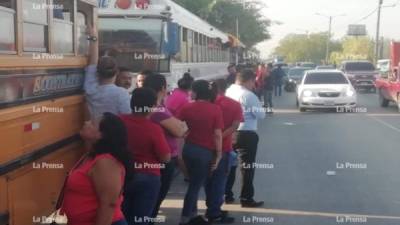 Muchos ciudadanos de la zona norte fueron sorprendidos con la toma la mañana de este martes.