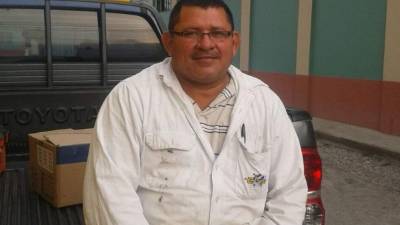 Jesús Cruz era un hombre alegre y servicial. Fue presidente de su colonia y la material bien iluminada.