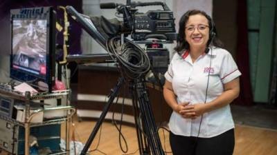 La periodista del canal de televisión 100% Noticias Lucía Pineda. Foto/Twitter