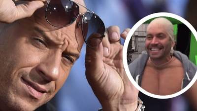 Paul Walker imitando a Vin Diesel.