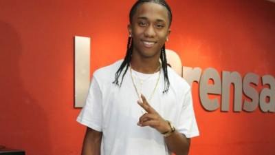 Las canciones del disco de Aaron son una mezcla de rap -su ritmo favorito- y el reguetón. También escribió algunas baladas.