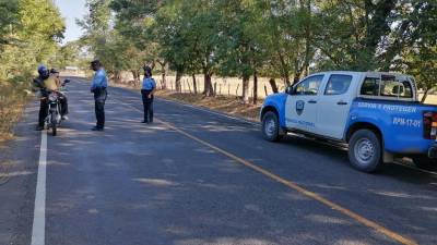 La Policía mantiene opoertivos en los ejes carreteros del sur del país.