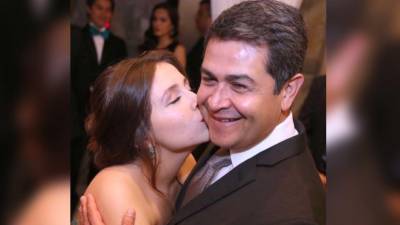 Daniela Hernández compartió esta fotografía junto a su padre, el expresidente.