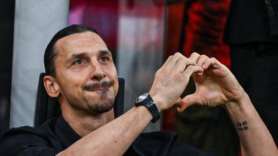 Zlatan Ibrahimovic en el estadio San Siro durante el AC Milan vs Hellas Verona.