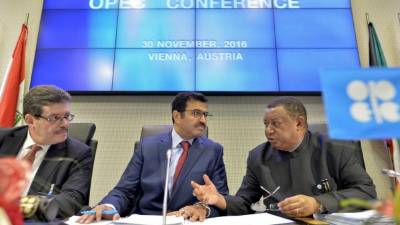 El acuerdo alcanzada garantiza mejores precios para el barril de crudo, al menos a corto plazo, advierten los analistas. Foto: AFP