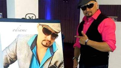 García es oriundo de Olancho y gracias a sus gestiones con el grupo los Hermanos Ayala, han recaudado fondos para la construcción de un estadio.