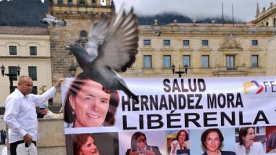 La periodista Salud Hernández estaba secuestrada desde el pasado sábado, hay dos comunicadores de RCN retenidos. AFP