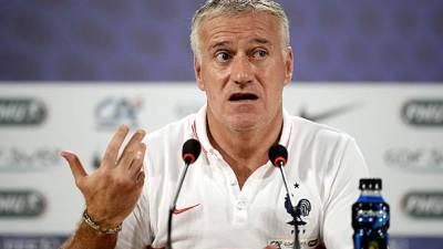 Deschamps dio declaraciones en conferencia de prensa este lunes.