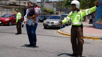 Amigos de Tránsito dan paso a ciudadano.