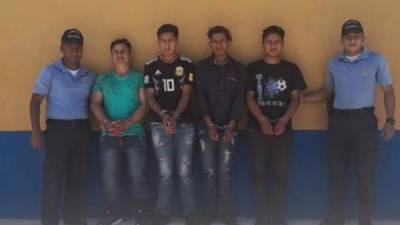 La Policía hondureña explicó que los ecuatorianos, que no fueron identificados, fueron detenidos tras un 'completo trabajo de investigación' de la Unidad Trasnacional de Investigación Criminal.