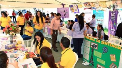 La feria inició a las 8:00 am y continuará durante la tarde de este viernes en las instalaciones de los Jusgados en la avenida Nueva Orleans de San Pedro Sula.