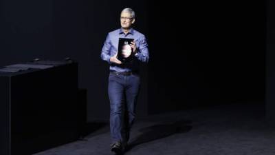 Tim Cook presentó ante miles de fanáticos las novedades de la compañía.