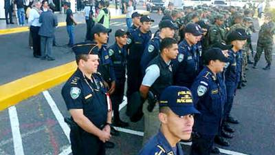 El control de la seguridad para nacionales y extranjeros en los principales aeropuertos de Honduras inició este miércoles desde las 6:00 am.
